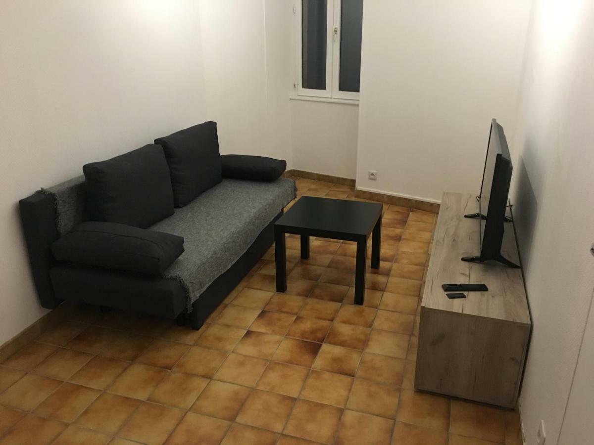 Charmant T2 Rdc Dans Residence Avec Parc Arbore Saint-Pierre-le-Moûtier Kültér fotó