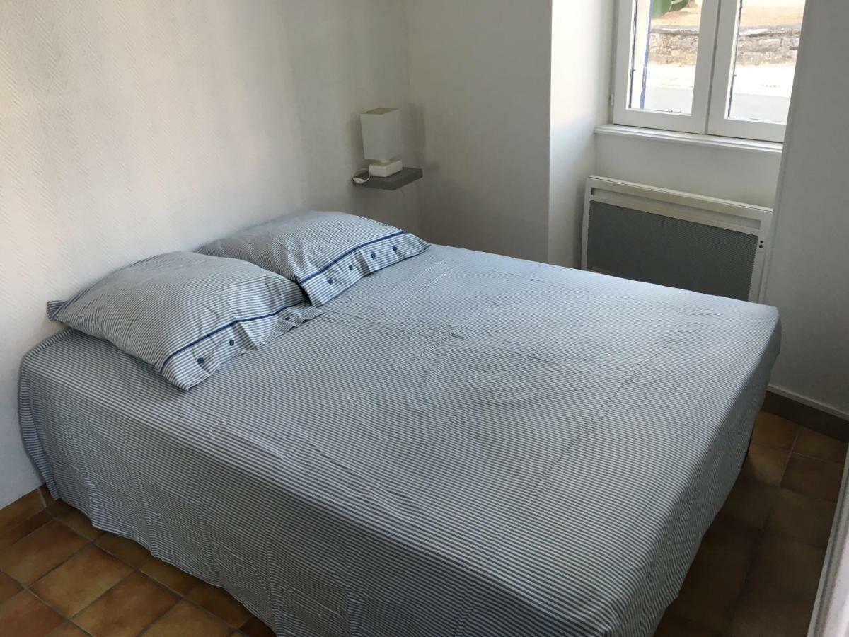Charmant T2 Rdc Dans Residence Avec Parc Arbore Saint-Pierre-le-Moûtier Kültér fotó