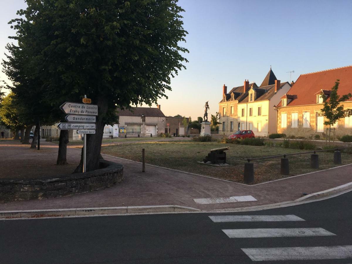 Charmant T2 Rdc Dans Residence Avec Parc Arbore Saint-Pierre-le-Moûtier Kültér fotó